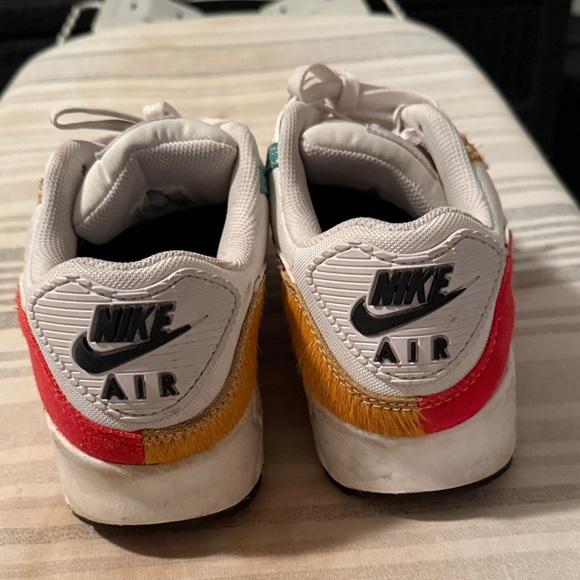 Women’s Nike Air Max 90 SE- Animal White -Size 9 - Picture 3 of 7